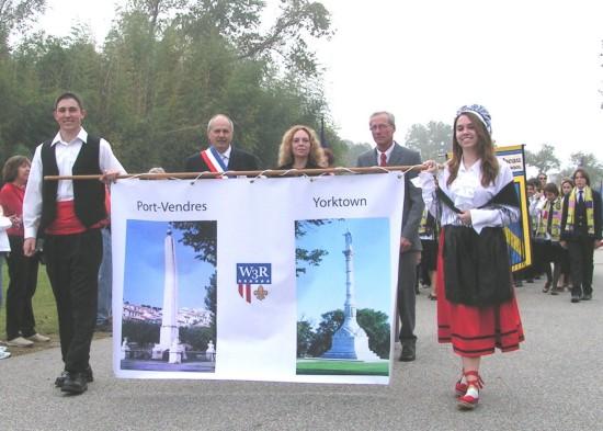 The new 225th Anniversary Banner carried by Port-Vendres representatives in the Yorktown Day parade on October 19, 2006.