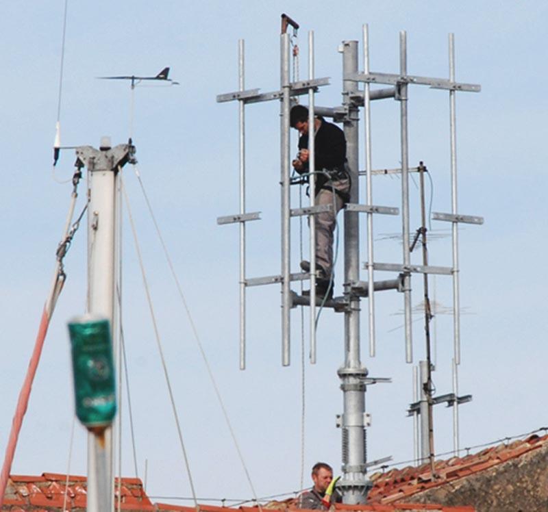 postavljanje antena na postojeći ili novi stup Slika 29