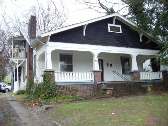 321 E. Oklahoma Avenue Neighborhood: Old North Knoxville Historic District Description: This craftsman style house was built ca. 1920 for Jason R. Brantley of Brantley Brothers & Company.