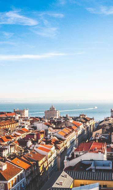 Lisbon, the fashion cosmopolitian and the modern Palmela Palmela is 20 minutes away from Lisbon (42kms), one of the most beautiful European capitals, a