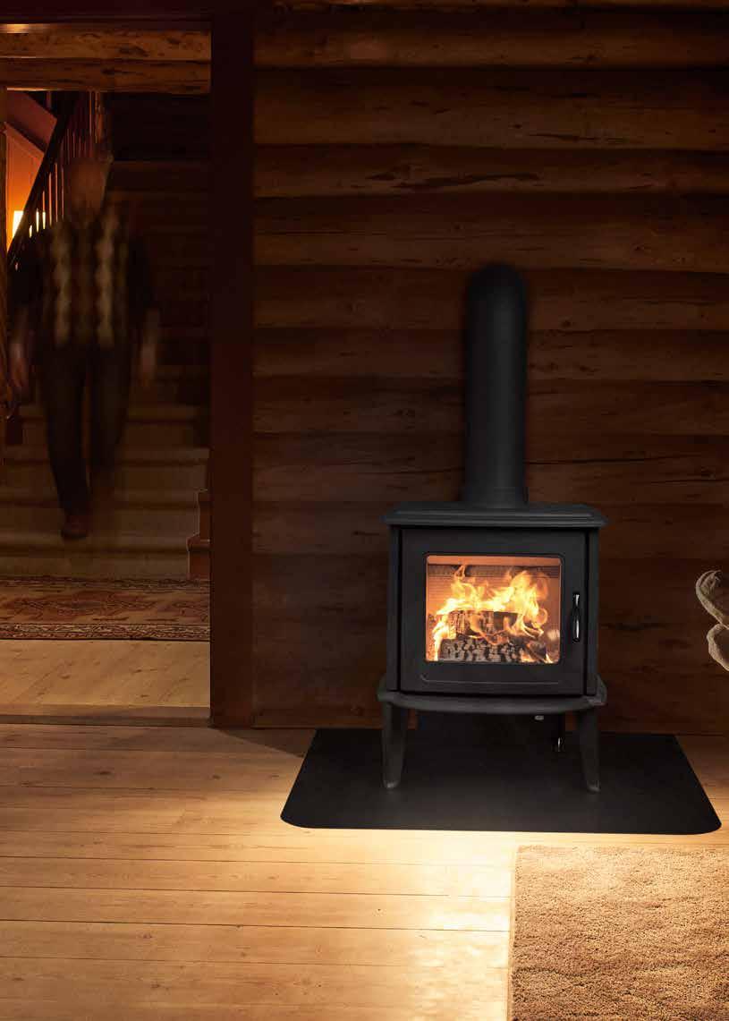 The Morsø 7110 wood stove, like all Morsø cast iron stoves, has a very large glass panel without any interfering bars and a superior air wash system to keep the glass clean for an unobstructed view
