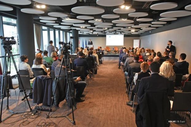 Namely, 37% of the participants of the conference were high officials of the Ministries of European Affairs in Montenegro and Ministry of Local Government Administration in Kosovo, as well as the