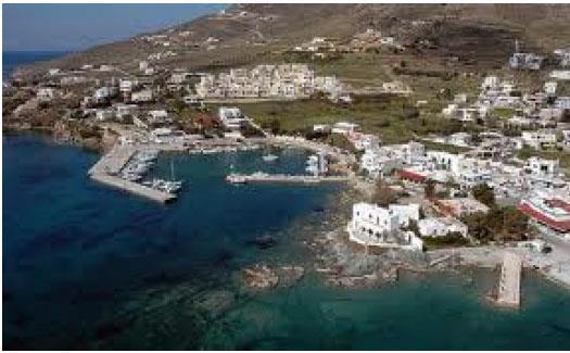 Siros was the capital island of Cyklades. Early last century greenhouses for farming tomatoes made the island prosperous and in the capital city Ermoupoli there were shipyards building big ships.