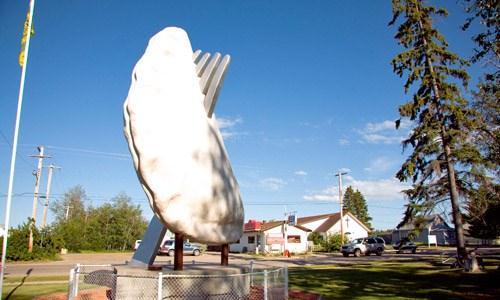 5. This huge dumpling was erected in 1991 to draw tourists to the remote east, central town of Glendon, Alberta.