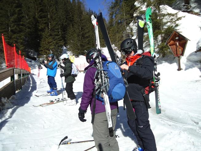 Lifts Vertical Skied 1 8 3250m 22k 2 18 >6,000m 36k+ 3 18 >7000m 40k+ 4 14 4,200m 37k+ 5 15 >7750m 40k+ 6 14 >4750m 30k+ 7 15 >4500m 40k+ ** NOTE: The Dolomite SuperSki Ski On-line