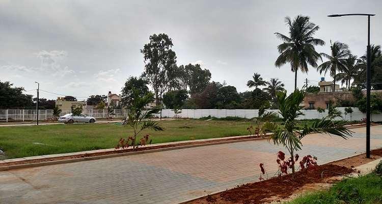 Coconest Prime offering premium Villa plots from Rs.33 Lacs* (@Rs.2750/Sft*) attached to our popular Club facility.