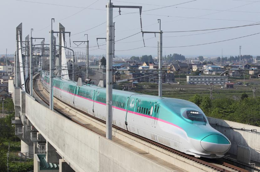 The Appliance of Science COURTESY OF JR EAST JAPAN A Hayabusa Shinkansen train running on the Tohoku Shinkansen line. Hayabusa trains will run at a top speed of 320 km/h from March 16.