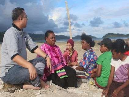 SASI: COMMUNITY CONSERVATION IN RAJA AMPAT Sasi for Women (Kampung Kapatcol) Authority : Customary leaders, religious leaders, village heads, women leaders.