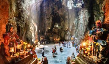 Grand Tour of Hoi An and Da Nang (WDDAN01WM) HKD 740/ adult HKD 530/ child Marble Mountains 7.5 hours Min.