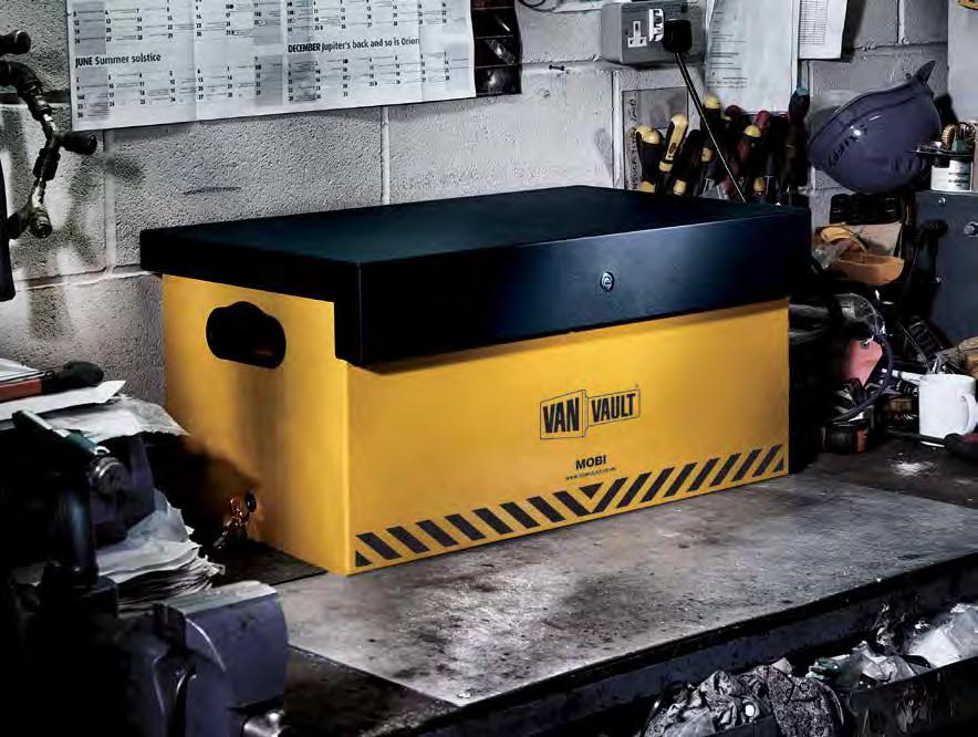 Designed for the tradesman wanting to move from job to job with their tools locked in securely Size: 780 x 455 x 365mm (L x W x H)