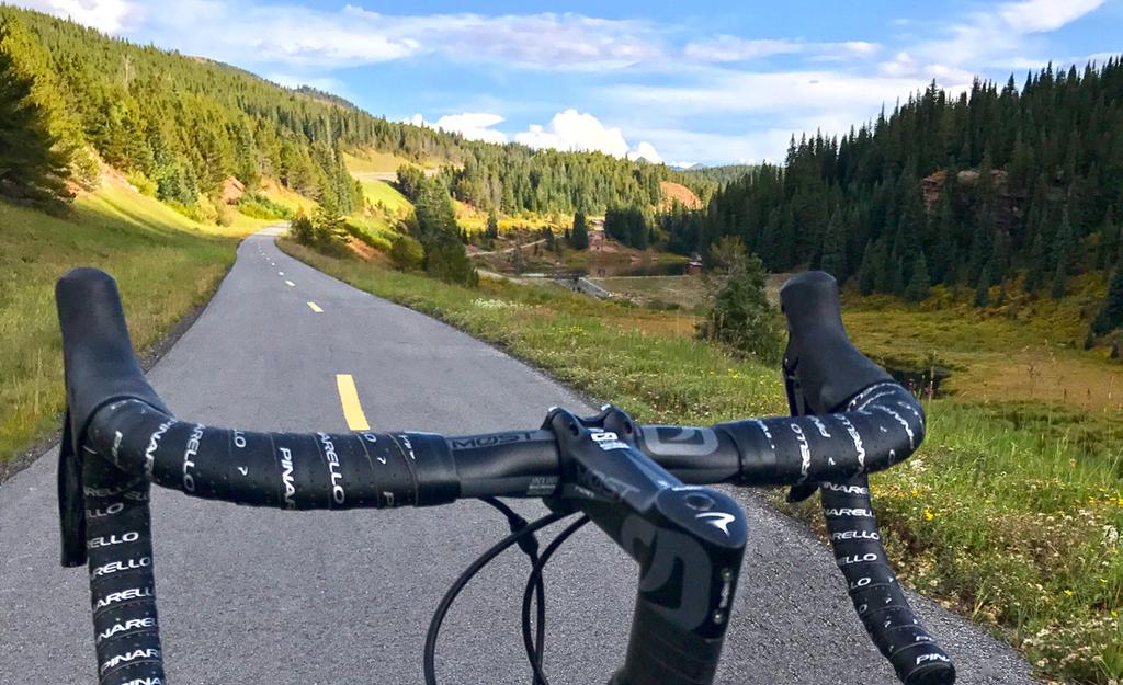 SUMMER ACTIVITIES Biking * Vail is a cyclist s haven, from epic singletrack to screaming gondola accessed downhill, miles of scenic road biking to cruising around Vail s villages.