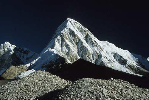 Both features are found in the upland summits of all glaciated mountain