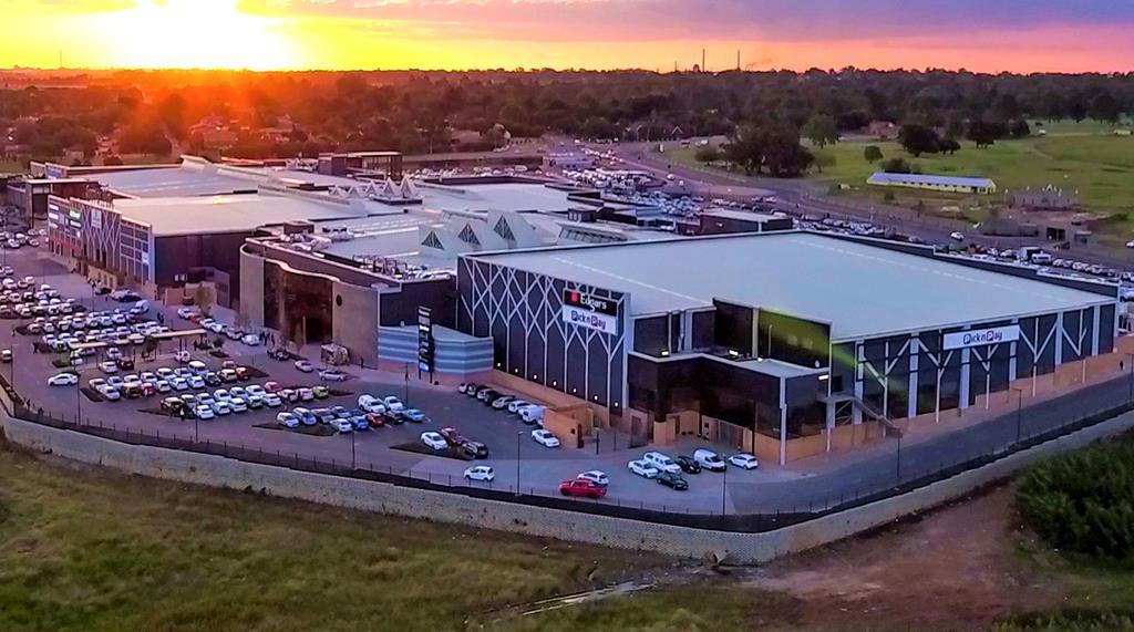 Completed development Springs Mall, Springs New regional mall in the heart of Springs in Eastern Gauteng Completed as scheduled in