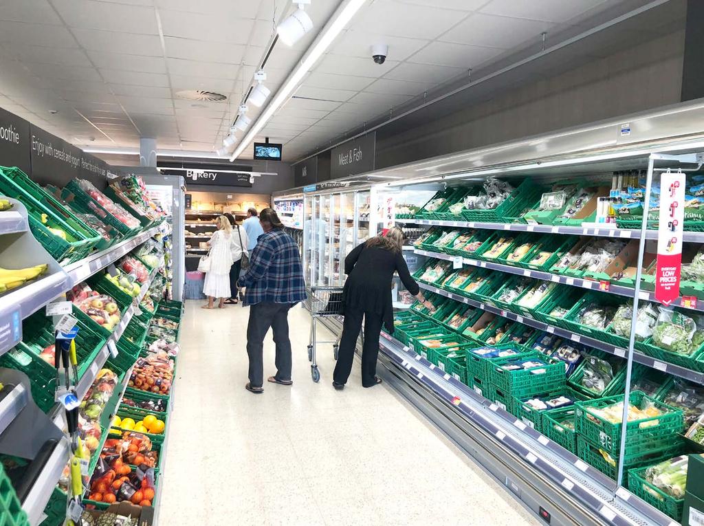 Co-operative Group Food is the UK s 5th largest food retailer with almost 2,800 local, convenience and medium sized stores employing over 69,000 people.