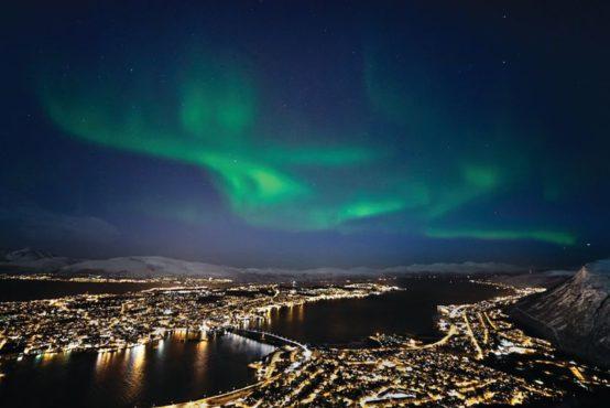 Tonight continue your northern lights holiday with a final northern lights hunt as you Experience Tromsø s best view!