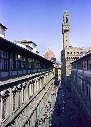 Thursday, June 17, 2010 Siena sightseeing including Piazza del Campo, Palazzo Pubblico, Palazzo Sansedoni and Piazza del Duomo Promoted concert in the city square of one of the local towns as the