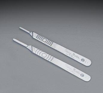 stainless steel Ideal weight and shape Slip-resistant grip Four sizes to accommodate a range of blade sizes Reusable D6903 #3 Handle, Stainless Steel, Non-Sterile 40/Cs D6904 #4 Handle,