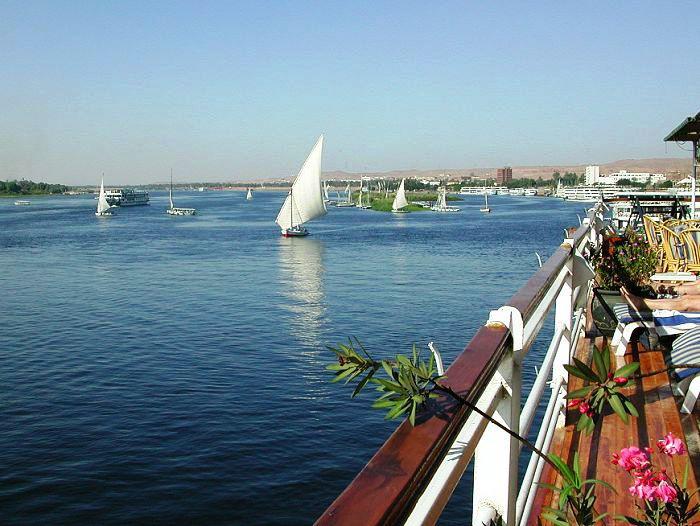 DAY 7/ Feb 22, Fri. Nile River Cruise- Aswan After breakfast we disembark for our flight from Abu Simbel north to Aswan.