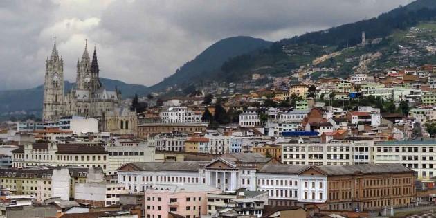 Departure 13 October 2019 Departs from Quito, Ecuador DAY 1 UNESCO Site and Ancient History Location: Quito, Ecuador Once you have made your way to Quito, take in the well-preserved heritage of the