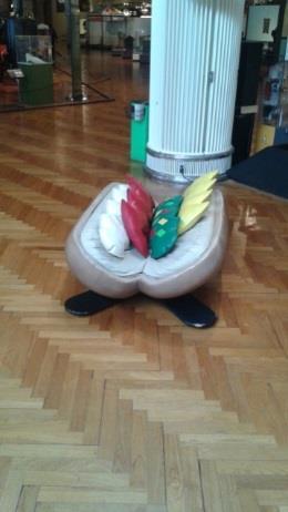 When you enter the museum, you will see a vehicle shaped like a hot dog.