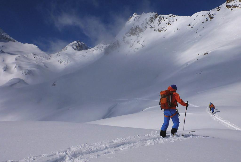 Ski touring International Introduction to Off-Piste & Ski Touring - Silvretta Alps - 5+ days This popular course gives the mountaineer or off-piste skier the chance to enjoy the Alpine ski touring