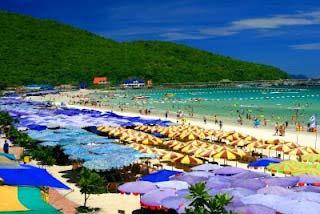 Both are regarded as beautiful and interesting sports, especially Laemtien Beach which