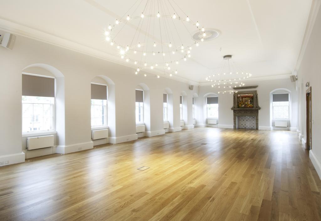Events at Linlithgow Burgh Halls Linlithgow Burgh Halls is an elegant Grade A-listed building steeped in