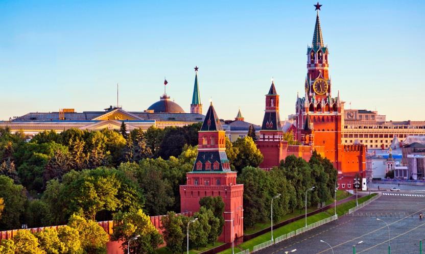 stations ARCHITECTURAL LANDMARKS: Kremlin, Red Square, Spasskaya Tower, Tsar Bell, Tsar Cannon, Voskresenskie Gates,