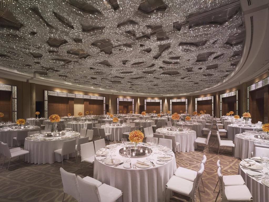 GRAND BALLROOM Pillar-less event space of 1,045 square metres and clear ceiling height of 6.