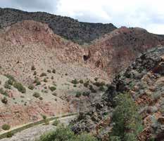Temple CanyoN Park In 1881, workmen for the Denver & Rio Grande Railroad discovered a hidden side canyon along Grape Creek that led to a large natural amphitheater.
