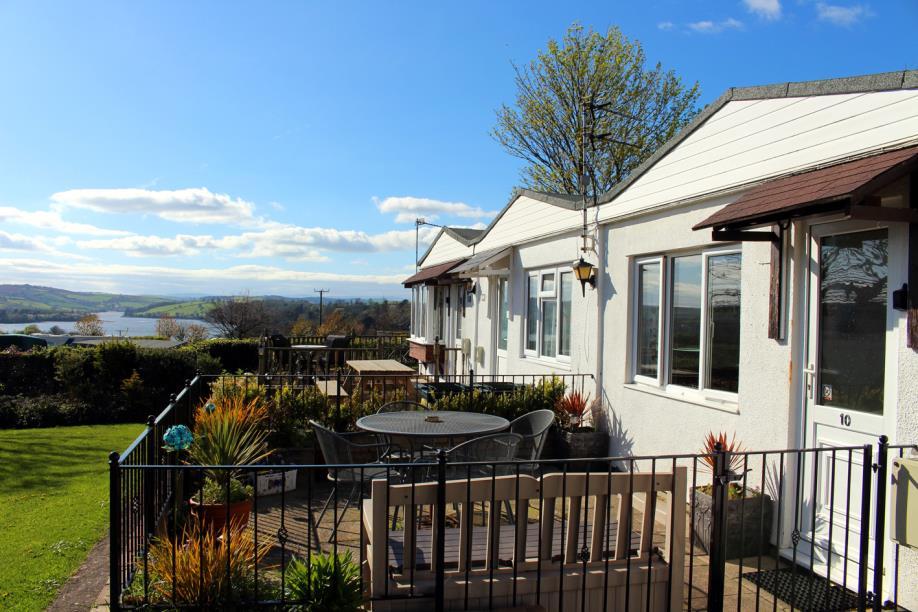DART HAVEN 10 GALMPTON PARK HOLIDAY BUNGALOWS One well behaved dog welcome free of charge (up to 2 small/med dogs may be allowed at 10 charge for additional pet). Over 8 months old please.