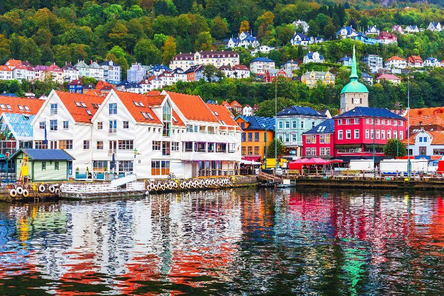 ITINERARY DAY 1: BERGEN Embark the cruise ship in the afternoon and depart Bergen in the afternoon.