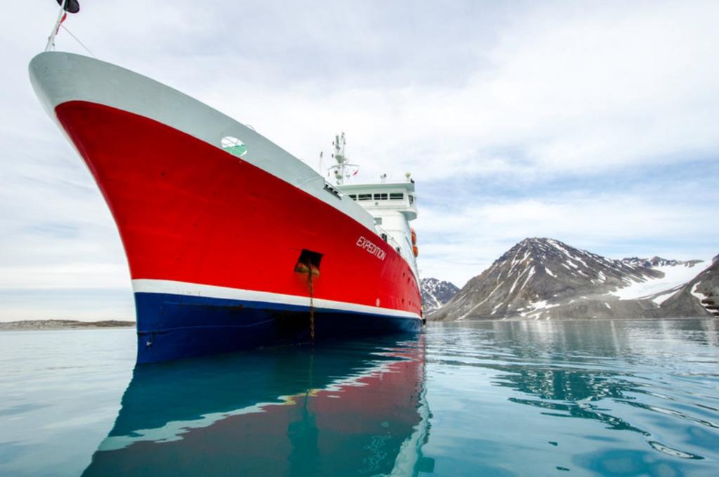 ACCOMMODATION LONGYEARBYEN EXPEDITION The Expedition provides an intimate small-ship cruising experience.