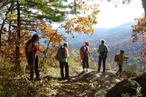That evening we'll get to know each other and also review everything we need to know for our upcoming adventure to keep us safe and healthy. DAY 2 OCTOBER 27, SUNDAY Springer Mountain to Horse Gap.