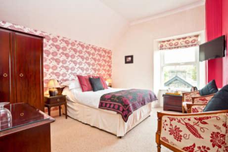 1 Park Road, Windermere, Cumbria, LA23 2AW LISTINGS Quality Cumbria Inspected Foder's Travel Guide Michelin Guide Excellent Trip Advisor reviews Best Loved Hotels LICENCE