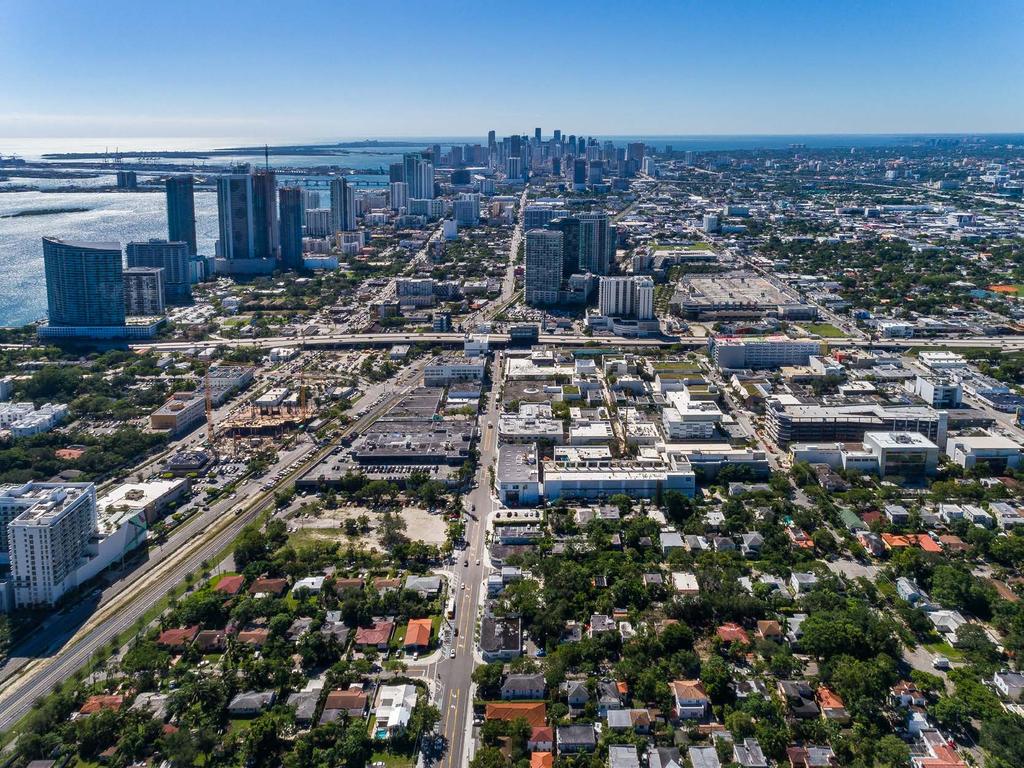SUBJECT PROPERTY PROPERTY HIGHLIGHTS 2nd Floor Office Space Ground Floor Retail/Office Space BISCAYNE BLVD Chariff Realty Group and The Comras Company have teamed up to bring you this unique leasing