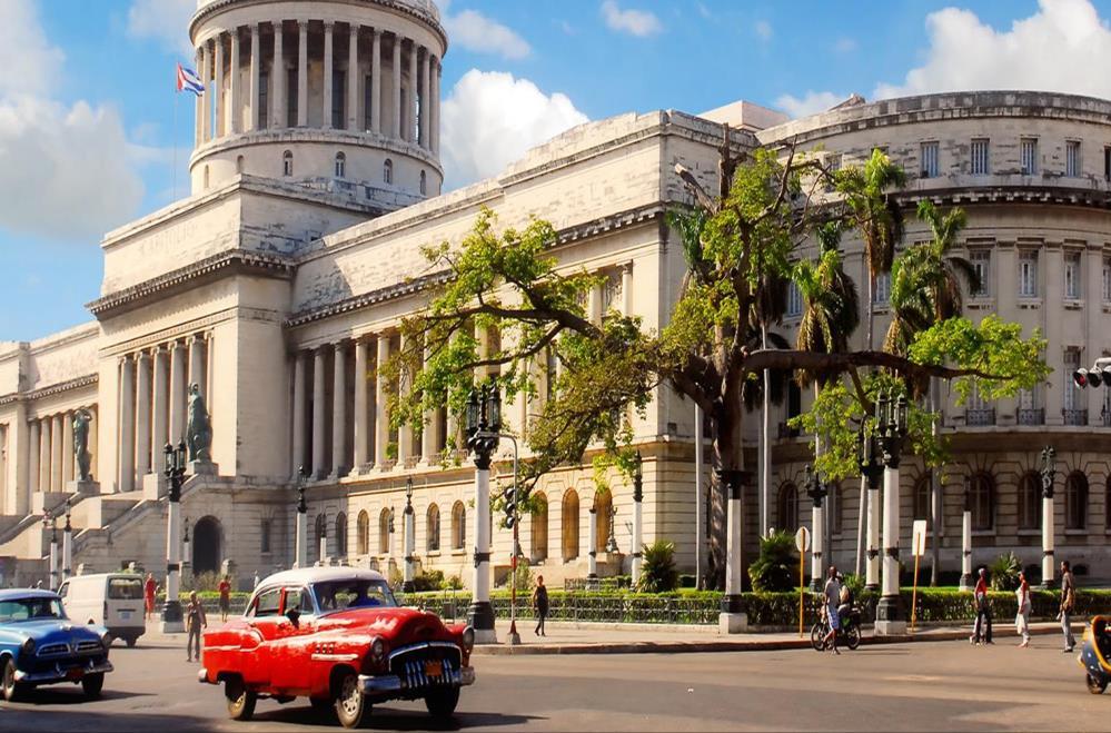 Capital Region Chamber presents Rediscover Cuba A Cultural Exploration April 3 10, 2019 See Back Cover Book Now & Save $ 100 Per Person Collette Travel Service, Inc.