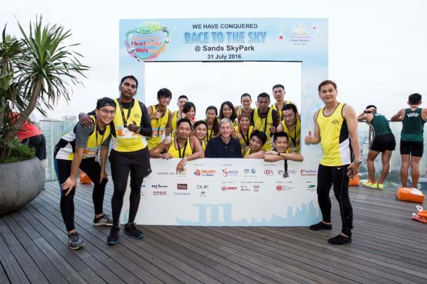 Community Chest Heartstrings Walk, Race to the Sky Vertical Marathon and Family Carnival Special Guest Minister for Social & Family Development Mr Tan Chuan-Jin (first row, fourth from