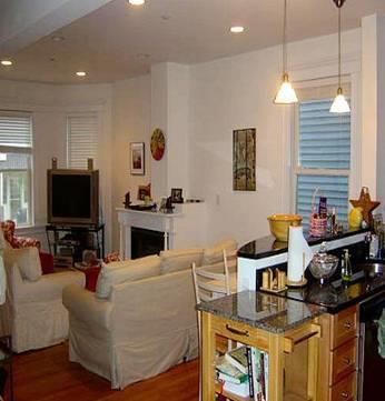 Accommodation in Boston: Homestay Boston Our homestays are carefully selected and offer students the opportunity to learn more about the American culture and New England life in a comfortable setting.