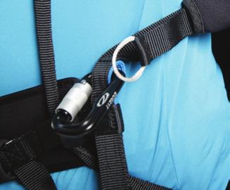 The carabiner must be passed through the hang point loop with the gate facing towards the interior. There are no other suitable attachment points for the risers on the harness.