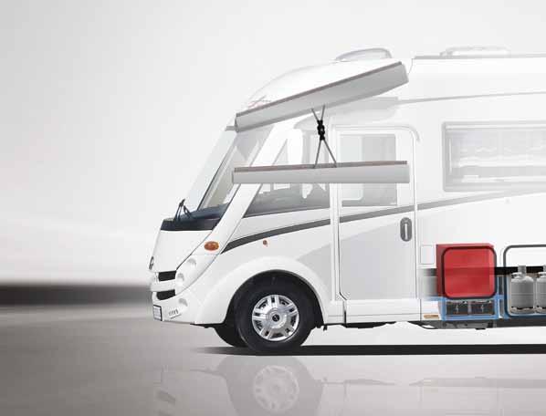 c-tourer I super-lightweight Living area, double floor,storage space, exterior hatches Sitting height: 830 mm Standing height: 1,750 mm 170 mm 400 mm 40 cm 40 cm Outside storage heated, with