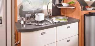 round sink,  front in creme colour, work surface in shale decor.