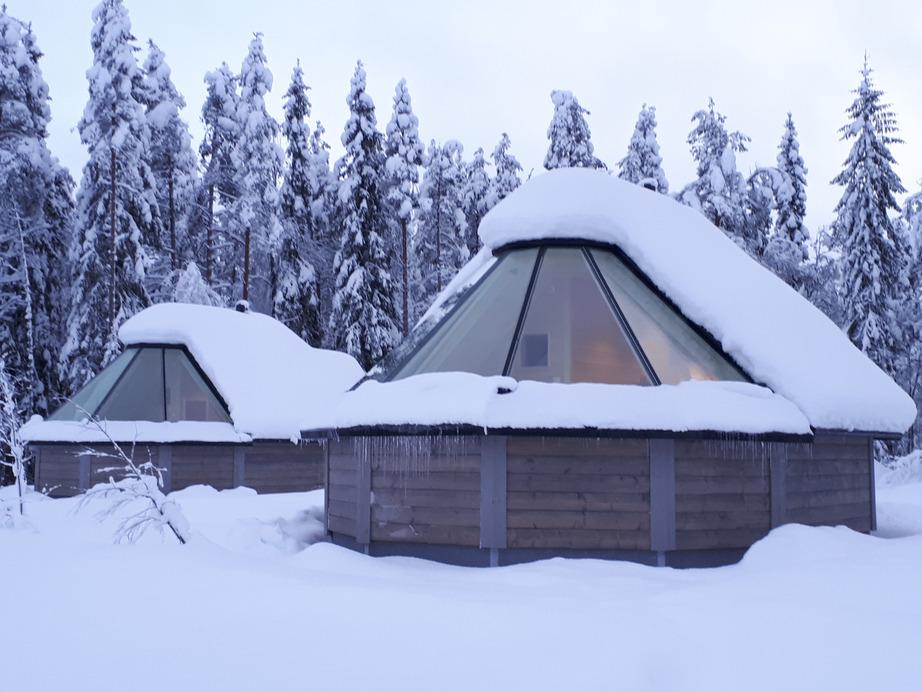 Sky Cabins 1.12.2018-30.11.2019 Starlit sky and magic lights of the North - directly from your bed The glass-roofed cabins are situated by the shore of the lake Jokijärvi.