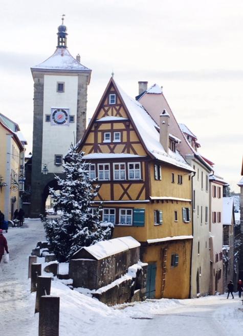 Nutcrackers and Notables Tour 2 Day 2 Saturday, December 8 WELCOME, ROTHENBURG Arrival in Frankfurt. Your guide will pick you up at the Airport.