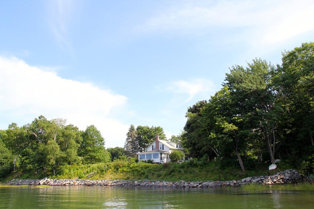Lee Mooring Lee Mooring is a quintessential Maine island home located on the edge of the ocean. This comfortable well appointed vacation home looks out over Casco Bay and the Chebeague Island Inn.