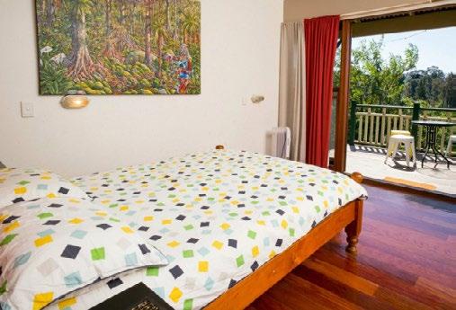 BELLINGEN YHA - THE BELFRY GUESTHOUSE 2018 ROOMS AND FACILITIES MULTI-SHARE ROOMS Bellingen YHA has a number