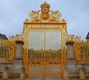 The stunning gates to Versailles did not stop