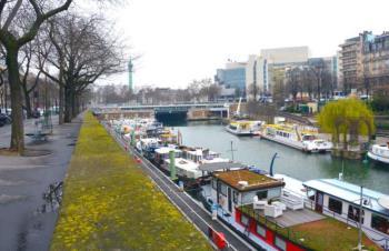 Canal boats with view to