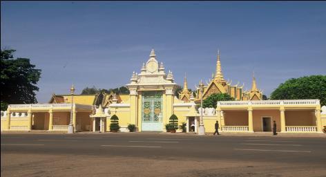 The palace was built after King Norodom I had moved the royal capital from Oudong to Phnom Penh in the mid nineteenth century.
