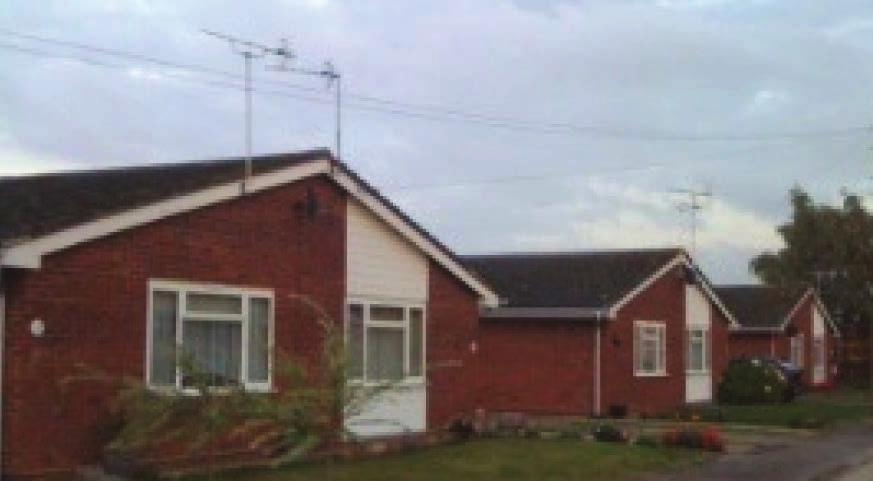 ESSEX ESSEX HOLLAND-ON-SEA, ESSEX Dorset Close, CO15 (18 bungalows) ***** Distance from London: 85 miles By car: 2 hours 10 minutes By train: direct trains to Clacton-on-Sea depart from London
